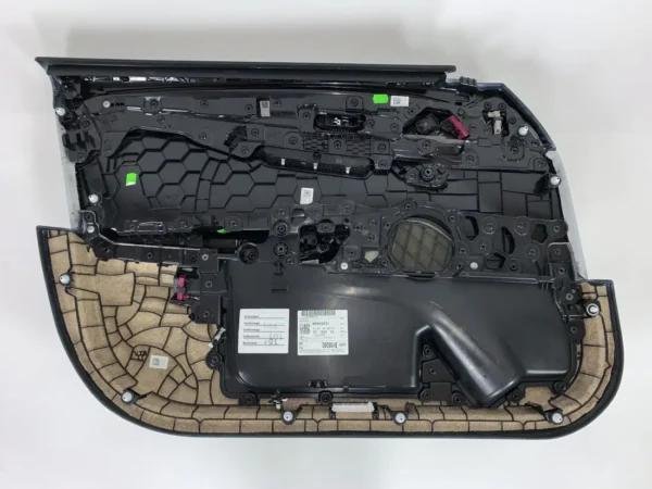 10044_BMW_M5_interior-32-1100x825 Interior BMW M5 (F90) Leather Silverstone