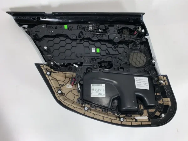 10044_BMW_M5_interior-39-1100x825 Interior BMW M5 (F90) Leather Silverstone