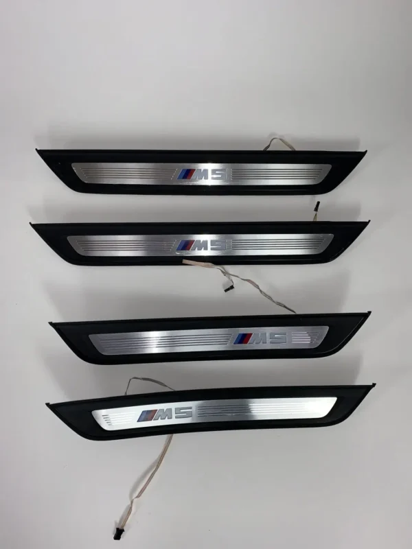 10049_BMW_M5_interior-34-1100x1467 Interior BMW M5 (F90) Leather Silverstone