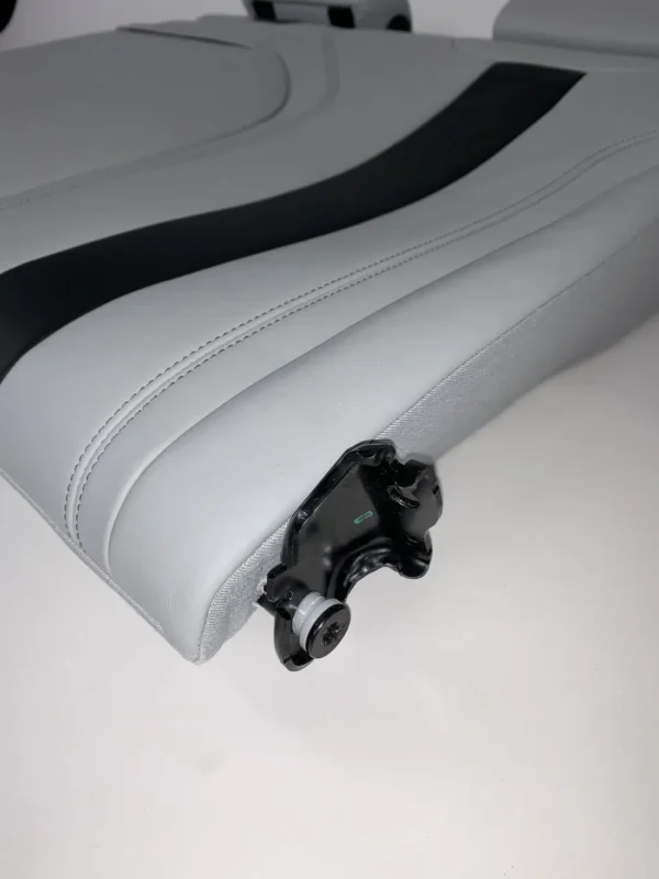 10049_BMW_M5_interior-8-1100x1467 Interior BMW M5 (F90) Leather Silverstone