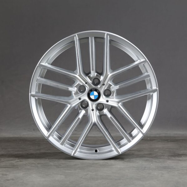 19-inch original BMW 5 Series i5 G60 G61 5A324D6 Styling 933 alloy rims