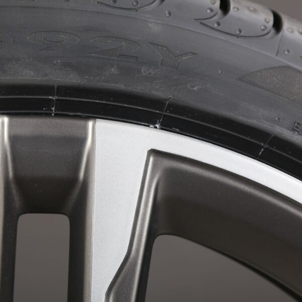 18 Zoll BMW 1er 2er F40 F44 original 18 Zoll Sommerräder 556