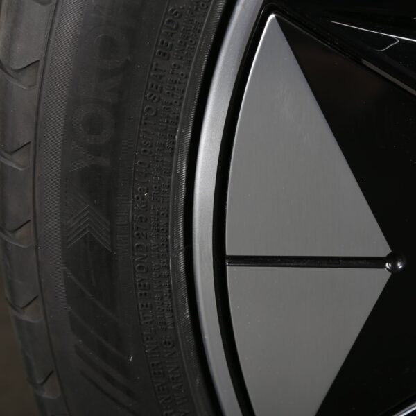 20 inch summer wheels original BMW iX3 G08 6894844 Styling 843 summer tires