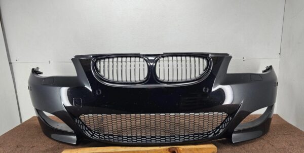 444 BMW E60 E61 M5 S85 2006-2010 OEM COMPLETE PDC PARKING SENSOR GRILLE BUMPER COVER