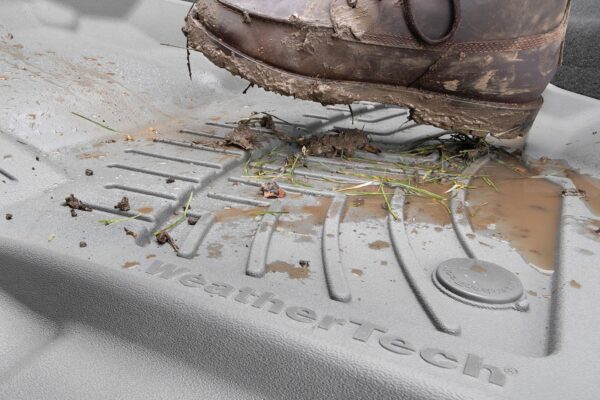 BMW 3-Series 2025, HP Floor Liners by WeatherTech®.