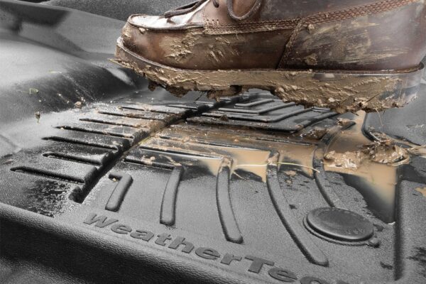 BMW 3-Series 2025, HP Floor Liners by WeatherTech®.