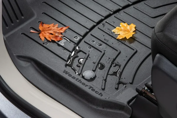 BMW 3-Series 2025, HP Floor Liners by WeatherTech®.