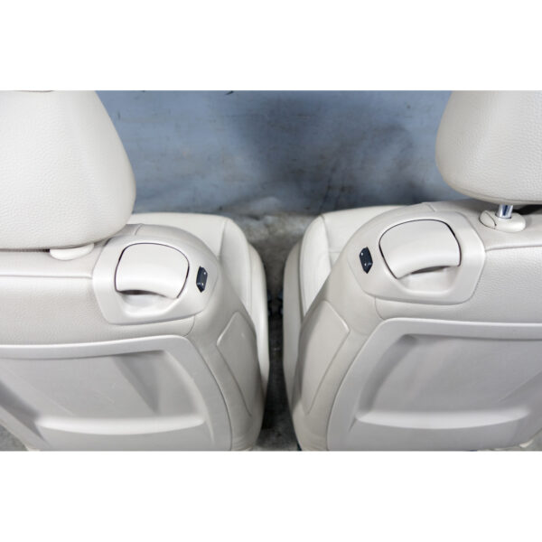 inv_036555_10__11440 2009-2013 BMW E82 1 Series Coupe Factory Basic Seat Front Beige Leather OEM