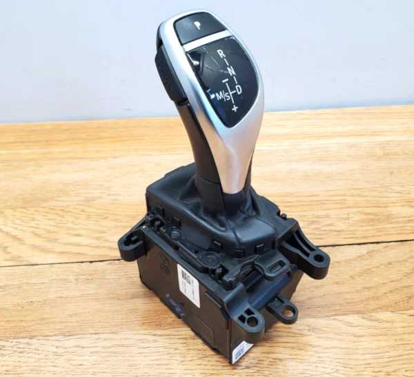 BMW 5/7/X3/X4 SERIES F10 F11 F01 F25 F26 AUTOMATIC GEAR SELECTOR SHIFTER 9296905