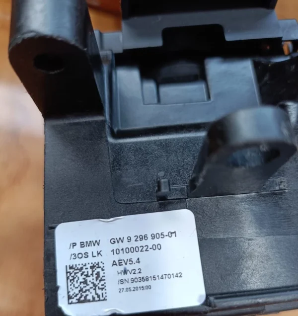 BMW 5/7/X3/X4 SERIES F10 F11 F01 F25 F26 AUTOMATIC GEAR SELECTOR SHIFTER 9296905