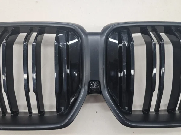 BMW X6M X6 F96 G06 Front Bumper Center Grille Assembly 2024 2025 OEM