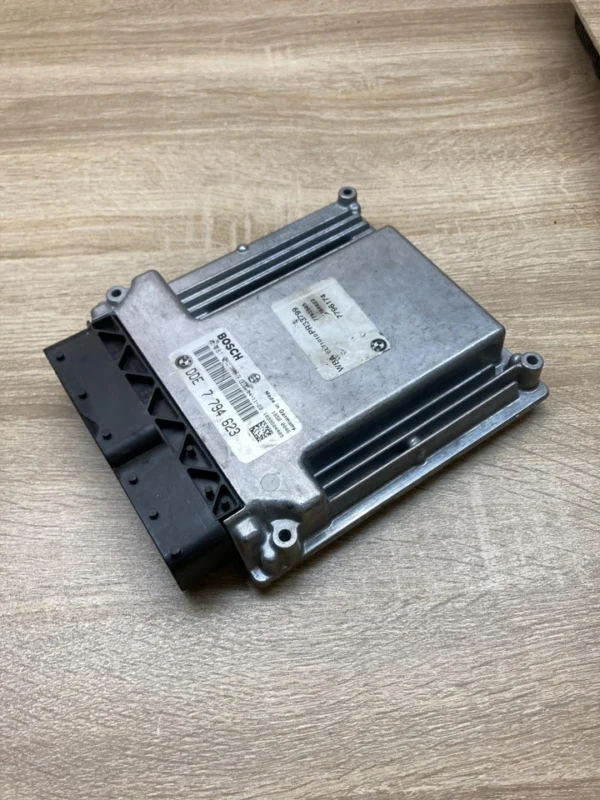 7794623 Engine control unit/module ECU Fits for BMW 3 E46