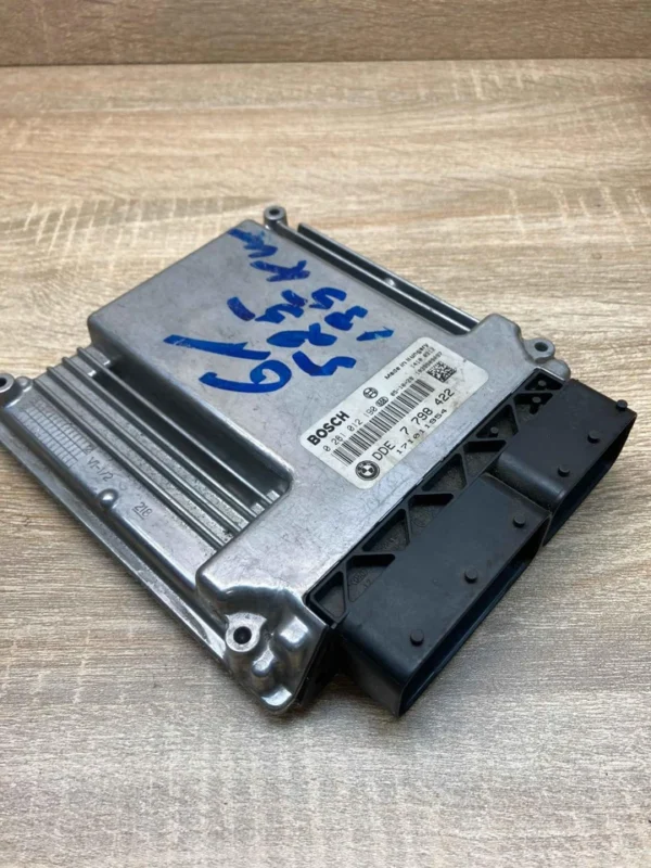 7798422 0281012190 Engine control unit/module ECU Fits for BMW 5 E60 E61