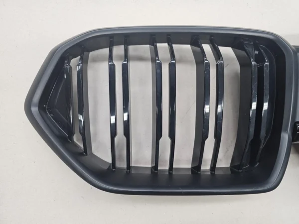 BMW X6M X6 F96 G06 Front Bumper Center Grille Assembly 2024 2025 OEM