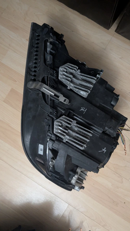 2013-2015 BMW 740i 750i 750Li HID Xenon Headlight Adaptive Driver & Passenger