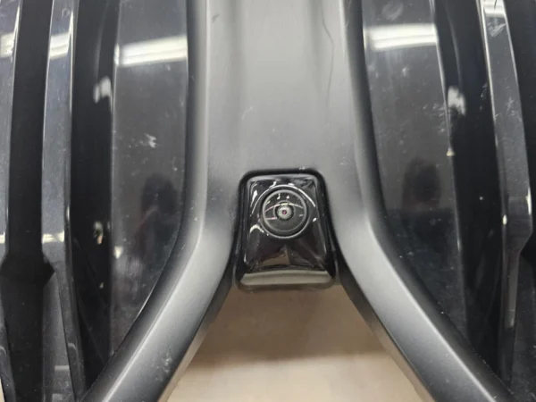 BMW X6M X6 F96 G06 Front Bumper Center Grille Assembly 2024 2025 OEM