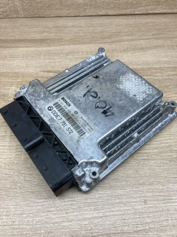 7791572 Engine control unit/module ECU Fits for BMW 7 E65 E66
