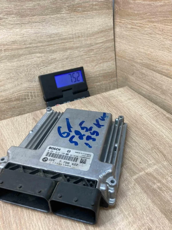 7798422 0281012190 Engine control unit/module ECU Fits for BMW 5 E60 E61