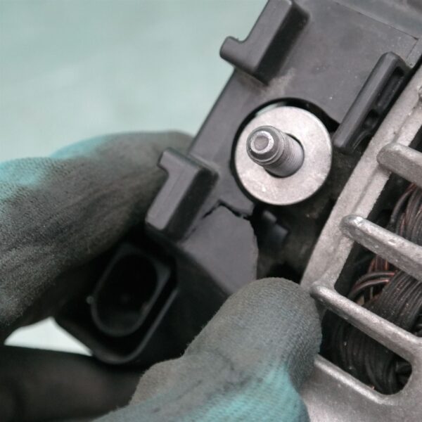 SAMSUNG CSC ALTERNATOR E70 (341) *12-20* M50d