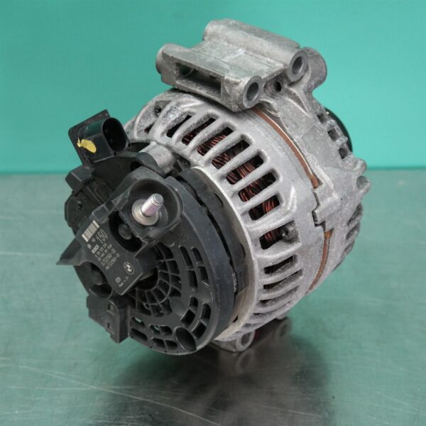SAMSUNG CSC ALTERNATOR E90 (966) *12-20* P4