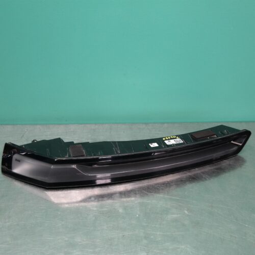 LEFT TAILLIGHT I20, IN TAILGATE, 04/21-