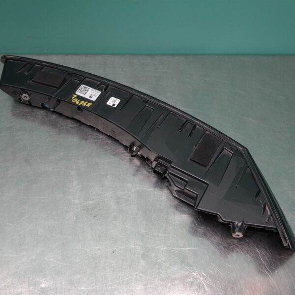 LEFT TAILLIGHT I20, IN TAILGATE, 04/21-