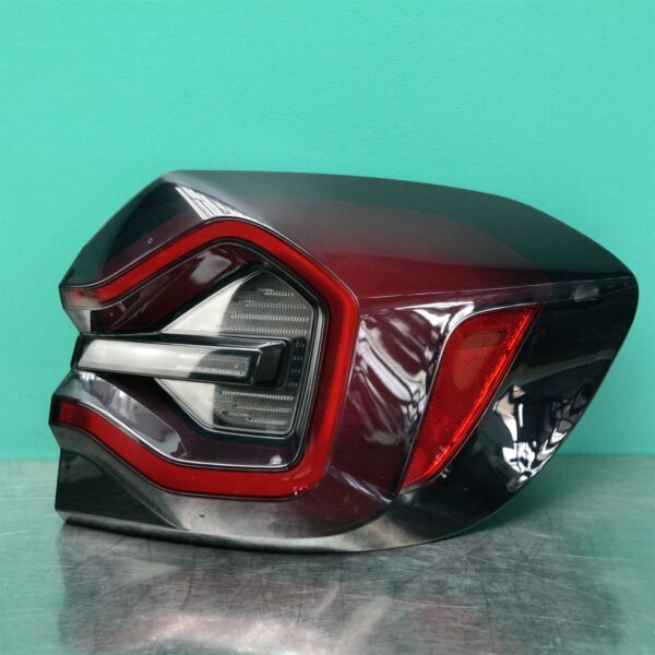 RIGHT TAILLIGHT IN BODY, W/ LED TYPE, G01/F97, 08/21-08/24