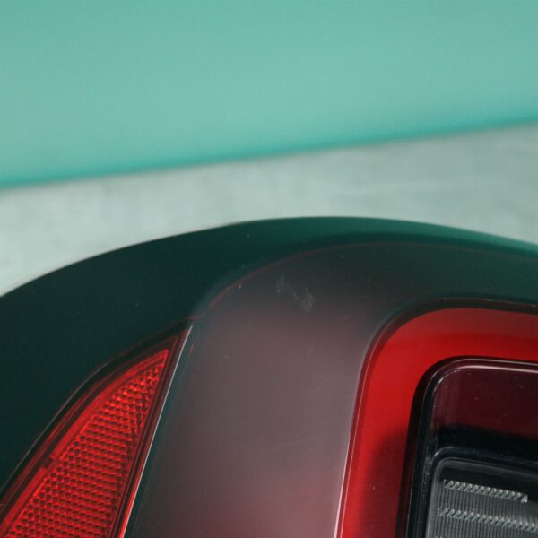 RIGHT TAILLIGHT IN BODY, W/ LED TYPE, G01/F97, 08/21-08/24