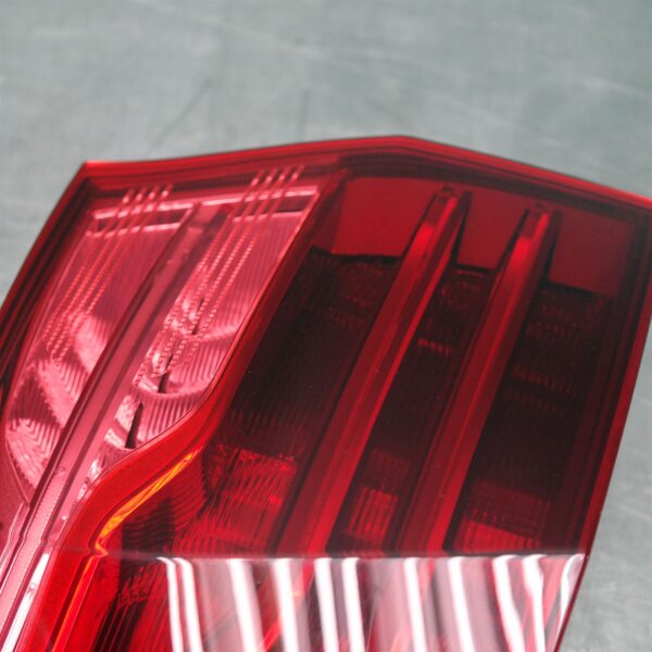 LEFT TAILLIGHT F11, WAGON, 05/10-01/17