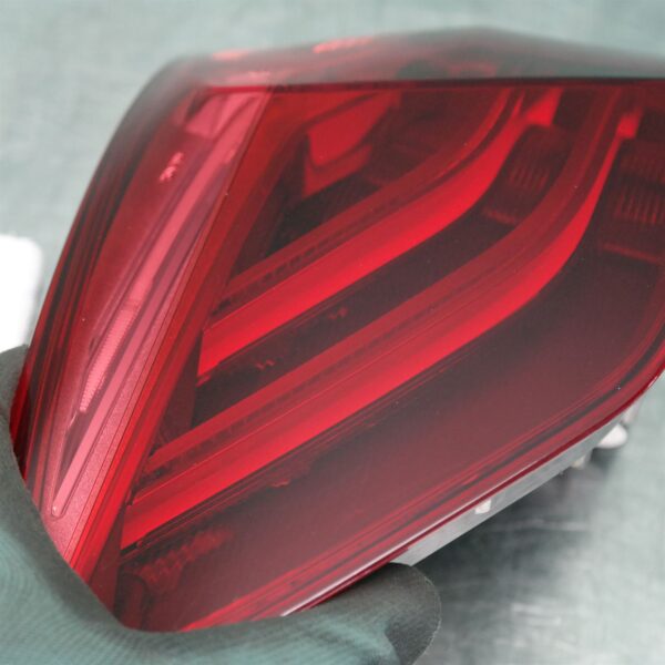 LEFT TAILLIGHT F11, WAGON, 05/10-01/17