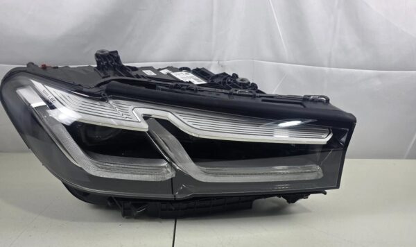 BMW 5 Series G30 G31 F90 LCI Adaptive LED Headlight RIGHT OEM GENUINE 9479262