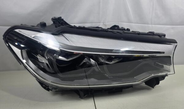 44 BMW 5 Series G30 G31 G38 F90 LCI Adaptive LED ICON Headlight RIGHT OEM 7214962