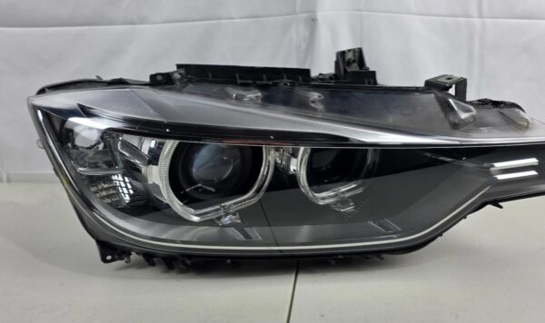 55 BMW 3 Series F30 F31 Xenon Headlight RIGHT USED GENUINE OEM 7259526
