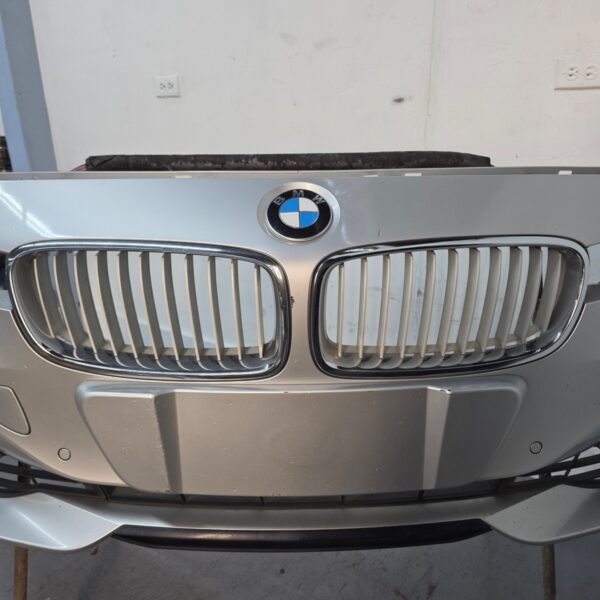 IMG_5180 2012-15 BMW 320i 328i 335i F30 F31 FRONT BUMPER COVER MODERN W/ PDC COMPLETE OEM