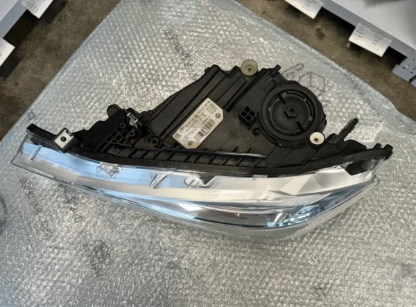 s-l960 (1) BMW 3 Series F30 LCI, F31 LCI, F35 LCI LED Headlight LEFT USED GENUINE 7419633