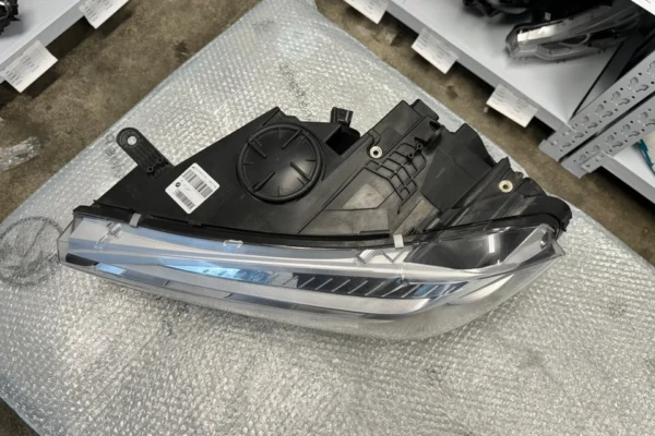 BMW X5 F15 F85 F16 F86 LCI Adaptive LED Headlight LEFT USED GENUINE 7442647