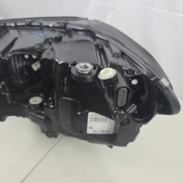 BMW X3 X4 G01 G02 LED Adaptive Headlight RIGHT GENUINE OEM 8739654