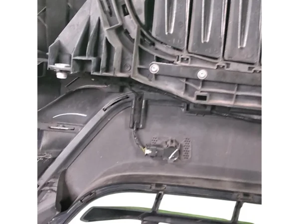 BMW X3 Front Bumper Assembly OEM 51117490211 51137468670 51137468669 2020-2021