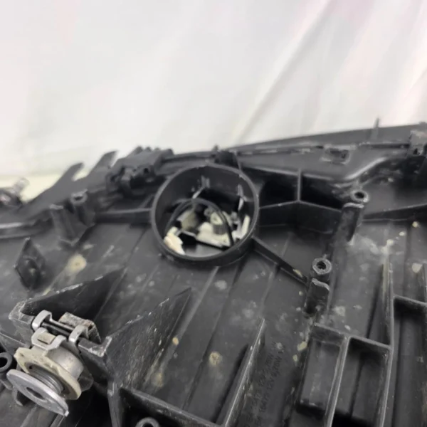 s-l960 (17) BMW 3 Series F30 F31 Xenon Headlight RIGHT USED GENUINE OEM 7259526