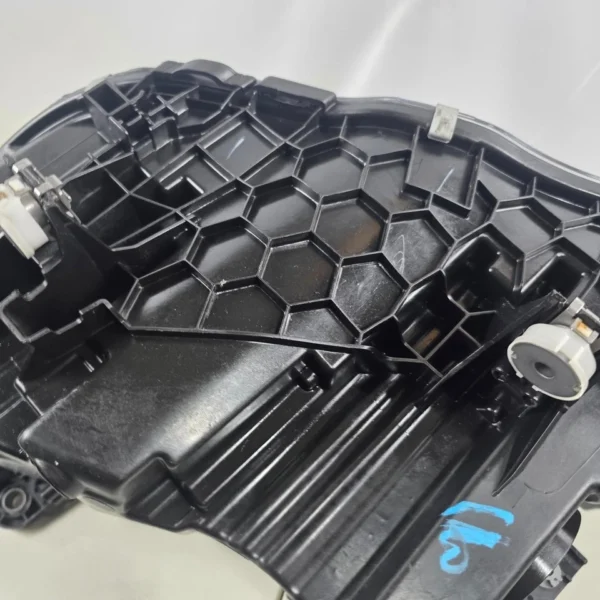 BMW X3 X4 G01 G02 LED Adaptive Headlight RIGHT GENUINE OEM 8739654