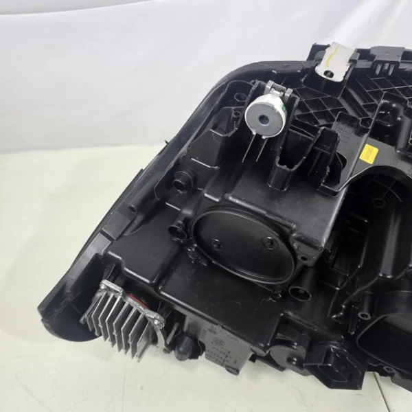 BMW 5 Series G30 G31 F90 LCI Adaptive LED Headlight RIGHT OEM GENUINE 9479262