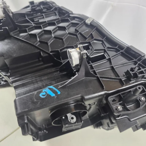 BMW X3 X4 G01 G02 LED Adaptive Headlight RIGHT GENUINE OEM 8739654