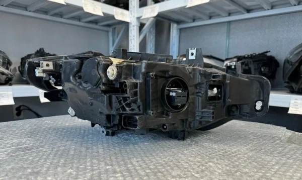 s-l960 (3) BMW 3 Series F30 LCI, F31 LCI, F35 LCI LED Headlight LEFT USED GENUINE 7419633