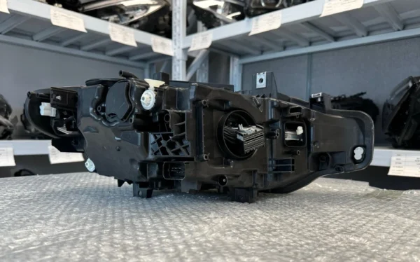 s-l960 (3) BMW 3 Series F30 F31 F35 LCI LED Headlight(Black Line) LEFT USED GENUINE 8492473