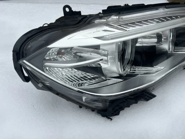 BMW X5 F15 X6 F16 Headlight Headlamp Bi-Xenon Lamp Front Right O/S 7290056