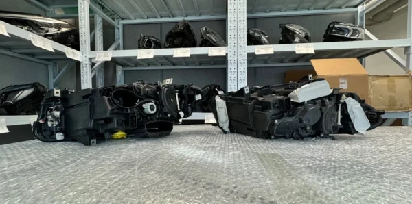 BMW 5 Series F10,F11, F18 LCI Adaptive LED Headlight GENUINE 7352481 7352482