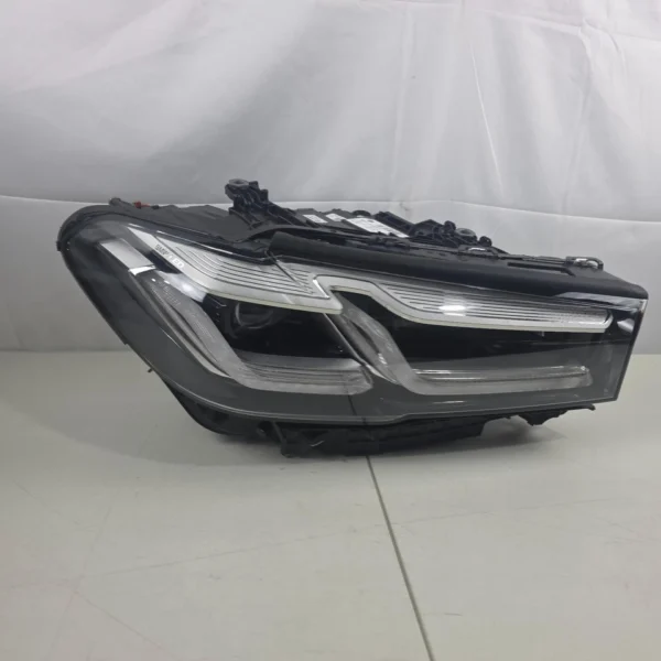 BMW 5 Series G30 G31 F90 LCI Adaptive LED Headlight RIGHT OEM GENUINE 9479262