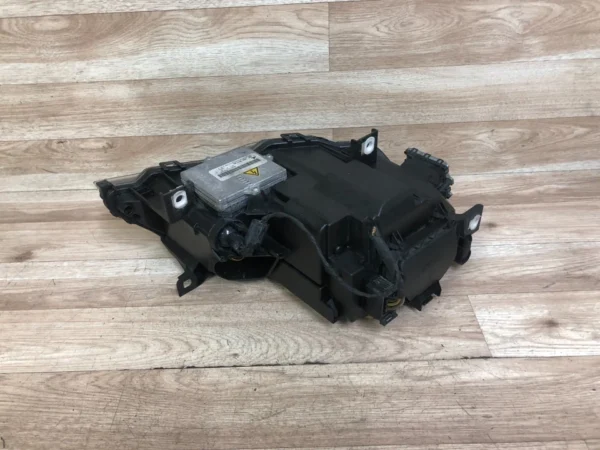 s-l960 (5) BMW OEM E63 E64 645 650 M6 FRONT DRIVER SIDE XENON HEADLIGHT HEADLAMP 04-07