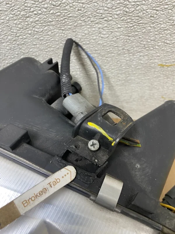 s-l960 (8) 2000 to 2003 BMW 325Ci 330Ci E46 Coupe Left Side Xenon HID Headlight W5313 DG