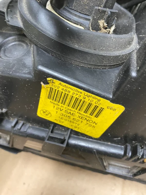 s-l960 (8) 2002 to 2005 BMW 3 E46 Sedan Left Driver LH Xenon HID OEM Headlight W0729 DW